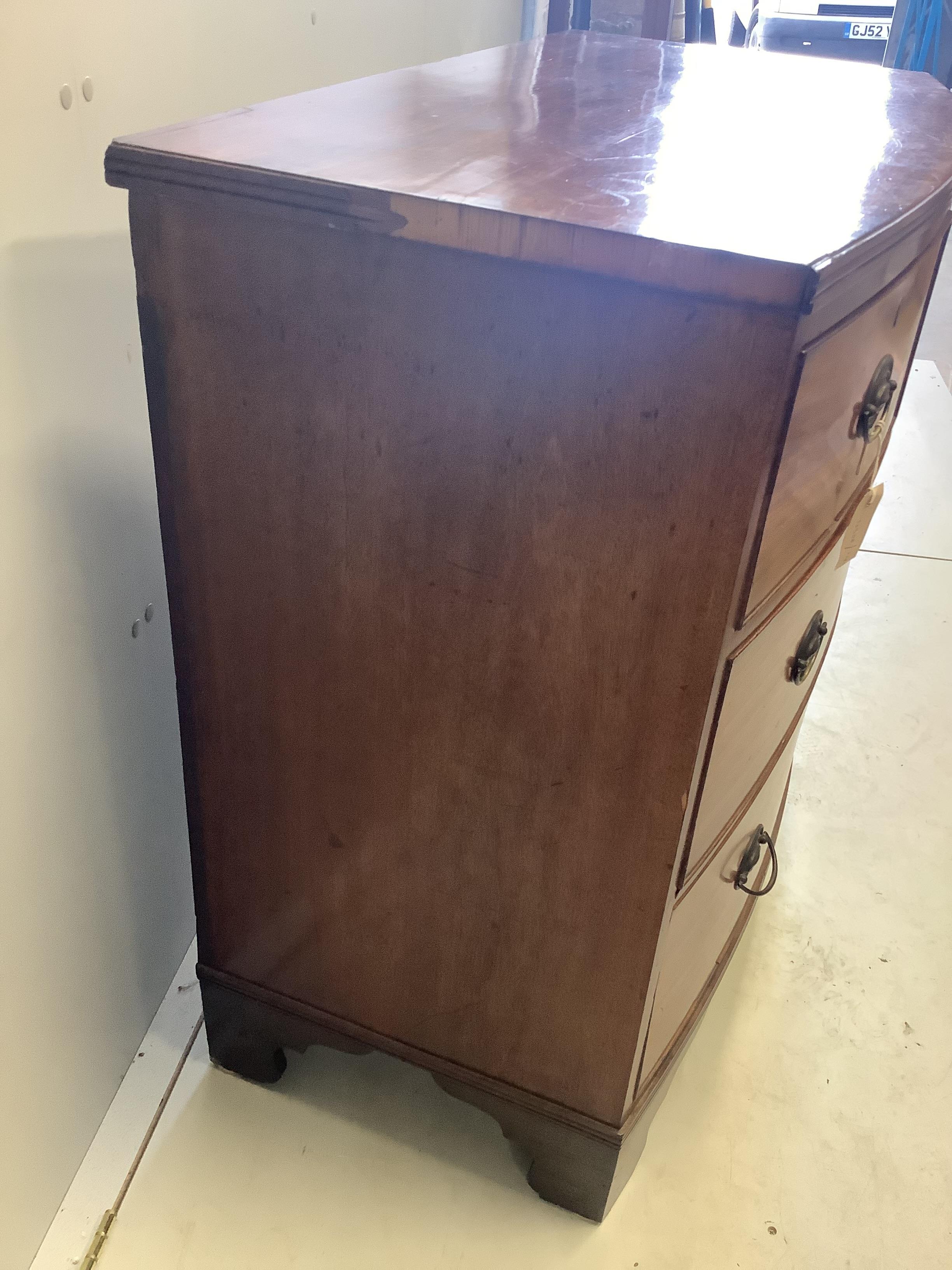 A Regency mahogany bowfront four drawer chest, width 92cm, depth 49cm, height 87cm